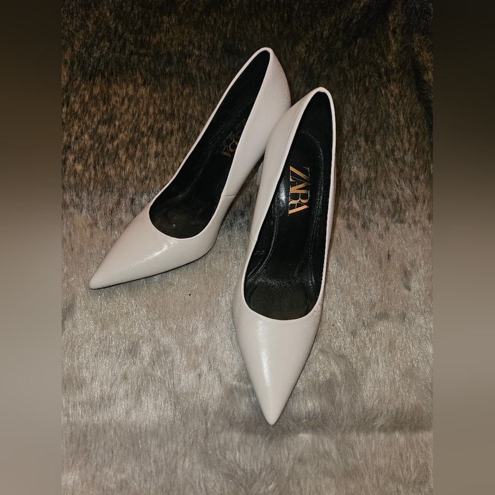 Zara shoes size 9, light grey, only use one time very good condition.